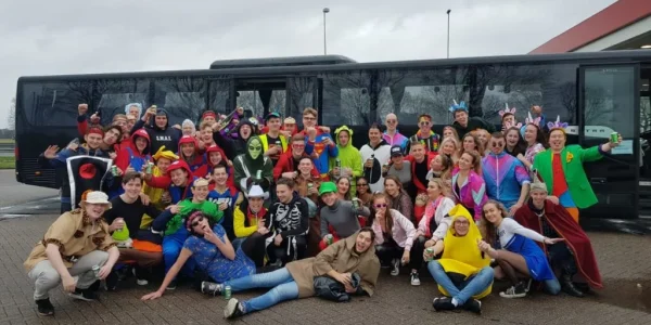 Partybus huren voor carnaval Westland Partybus huren voor carnaval Westland
